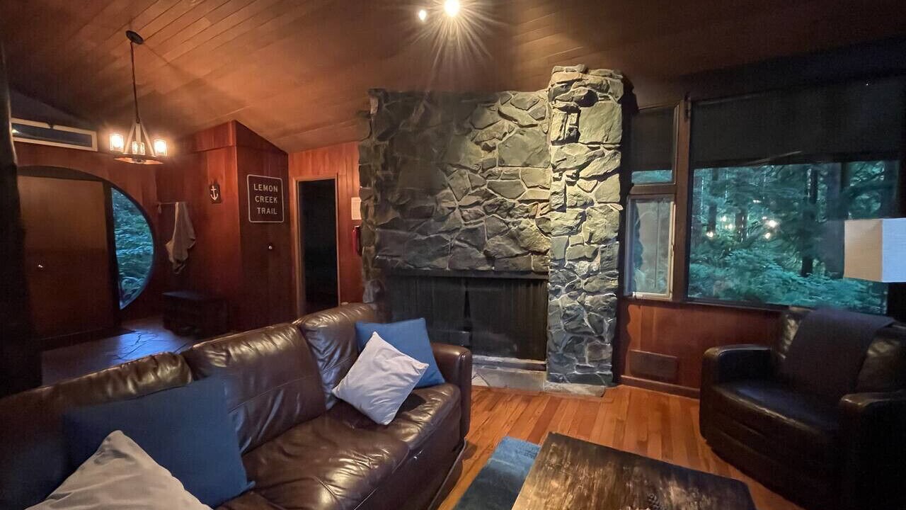 Photo of Livingroom in North Bend