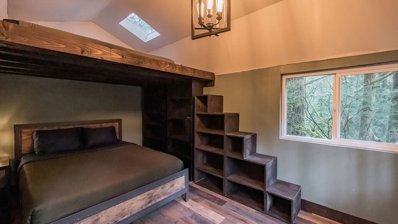 Photo of Bedroom in North Bend