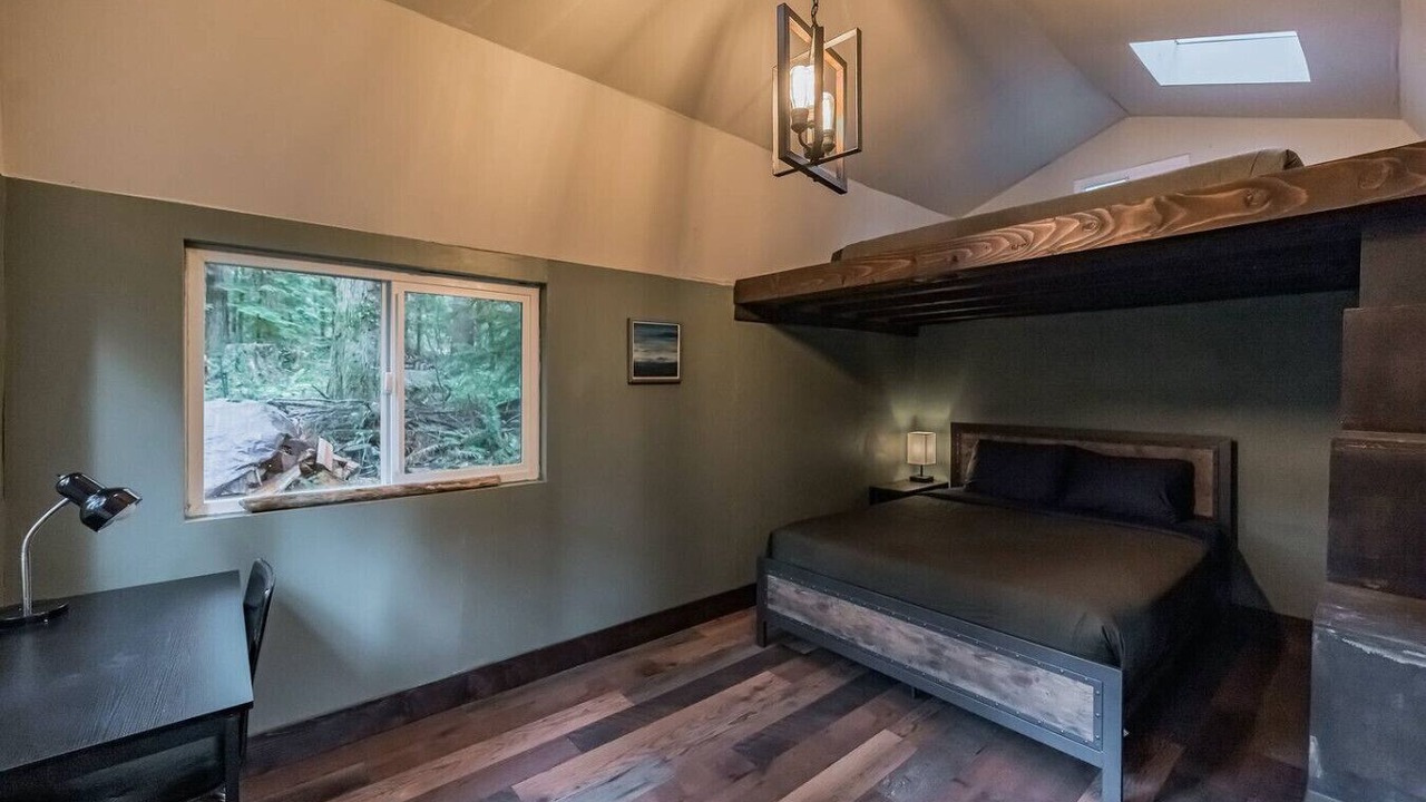 Photo of Bedroom in North Bend