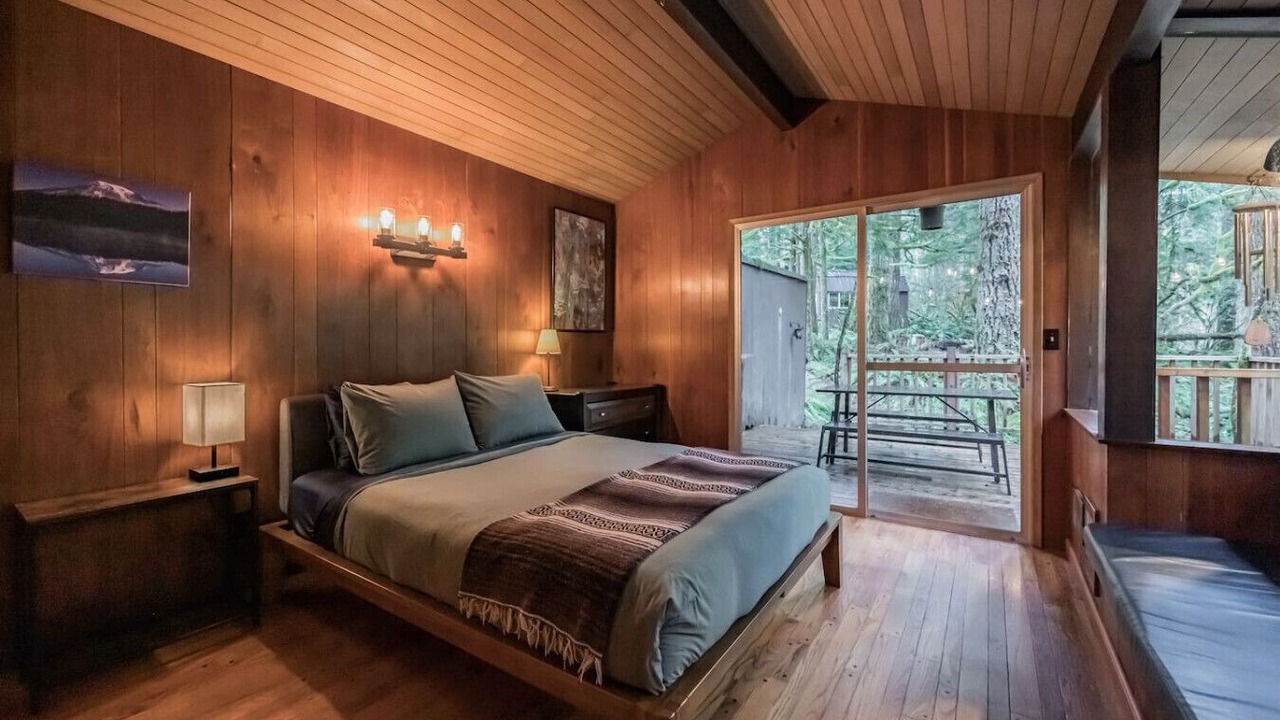 Photo of Bedroom in North Bend