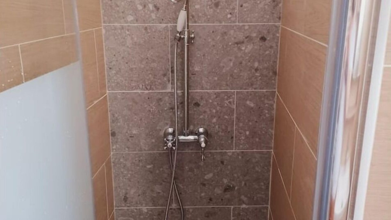 Photo of Bathroom in Crepy-en-Valois