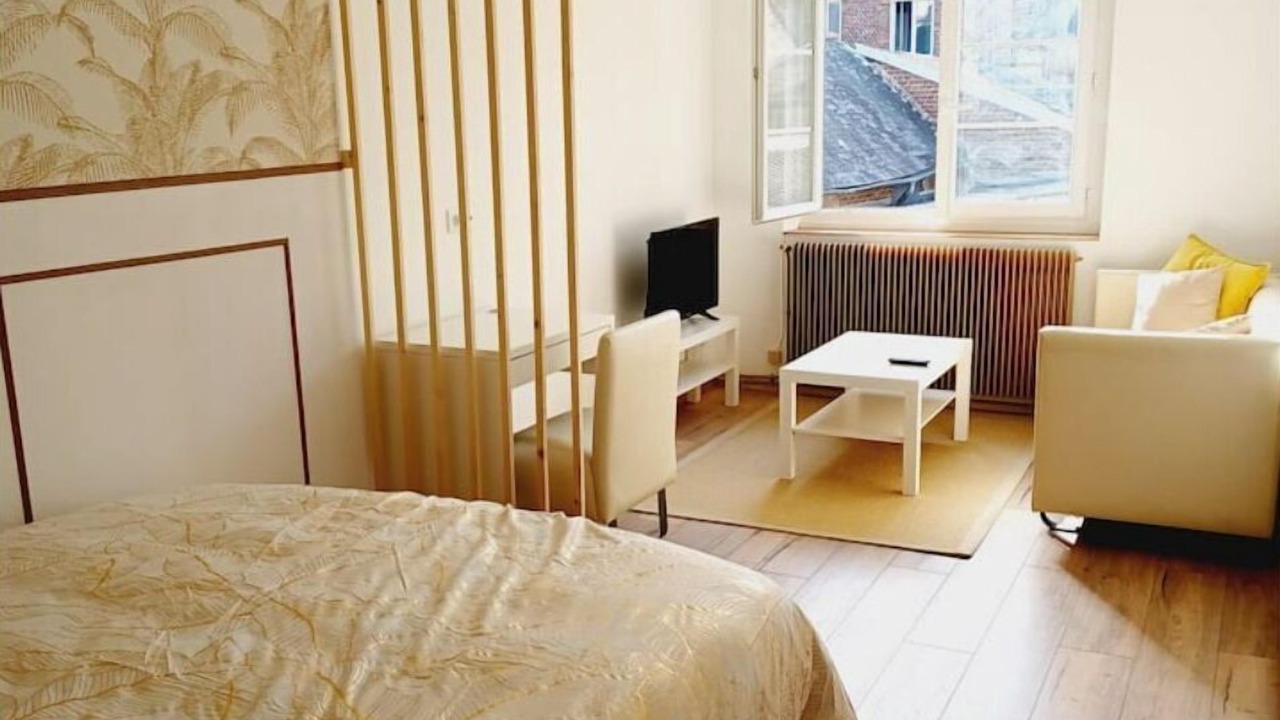Photo of Bedroom in Crepy-en-Valois