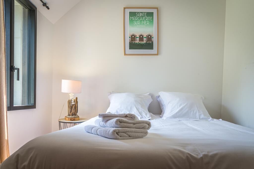 Photo of Bedroom in Sainte-Marguerite-sur-Mer