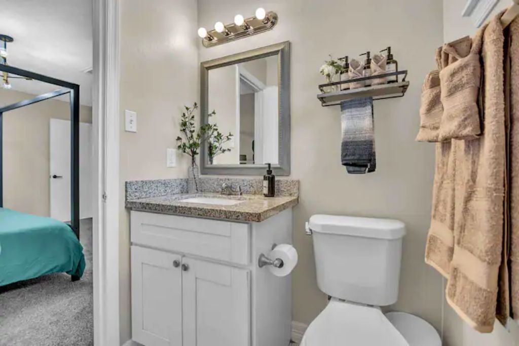 Photo of Bathroom in Southbelt/Ellington