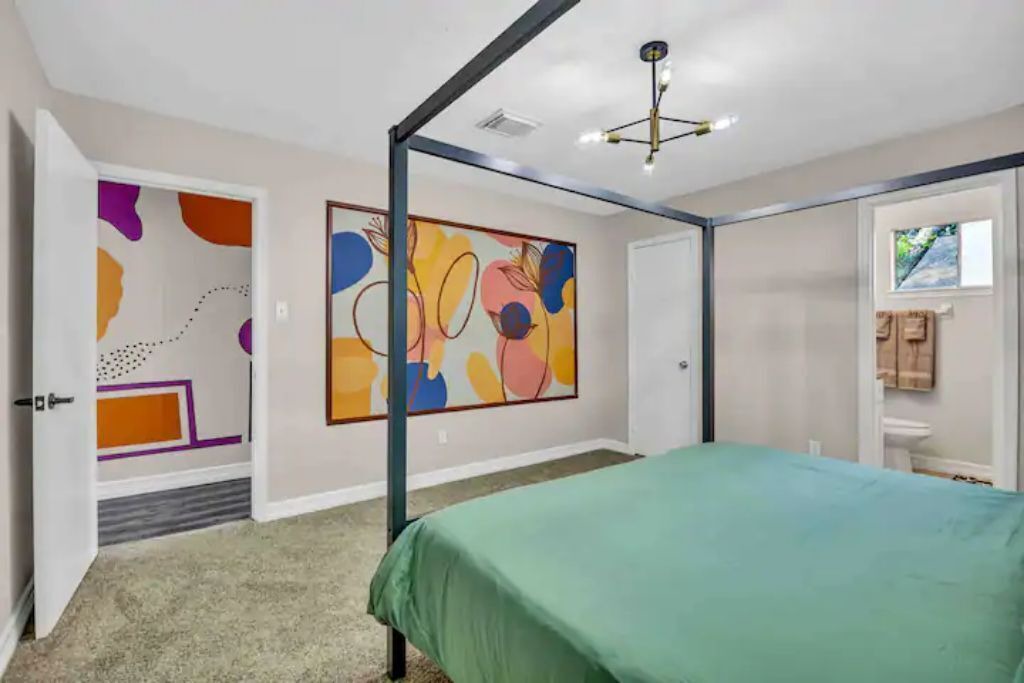Photo of Bedroom in Southbelt/Ellington