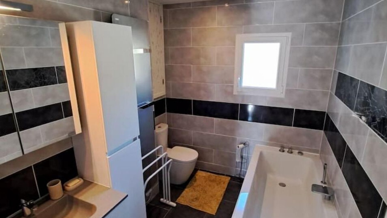 Photo of Bathroom in Le Teil