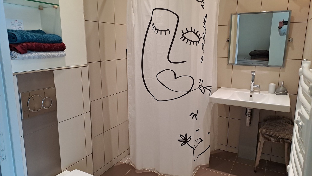 Photo of Bathroom in Saint-Loup-Geanges