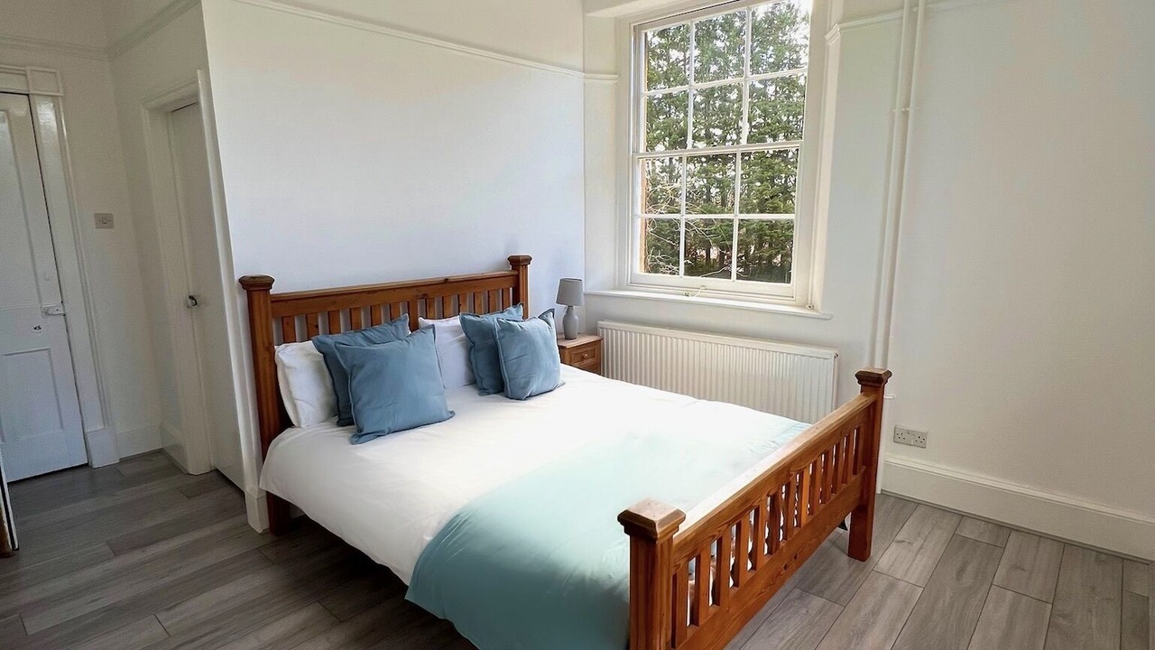 Photo of Bedroom in Hanham