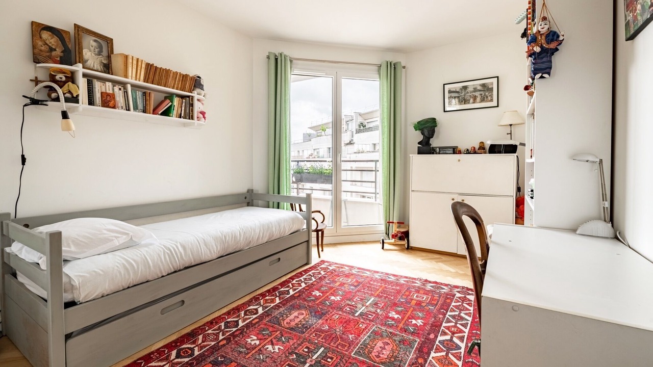 Photo of Bedroom in Levallois-Perret