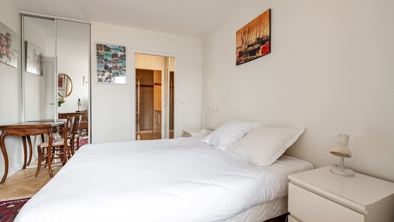 Photo of Bedroom in Levallois-Perret