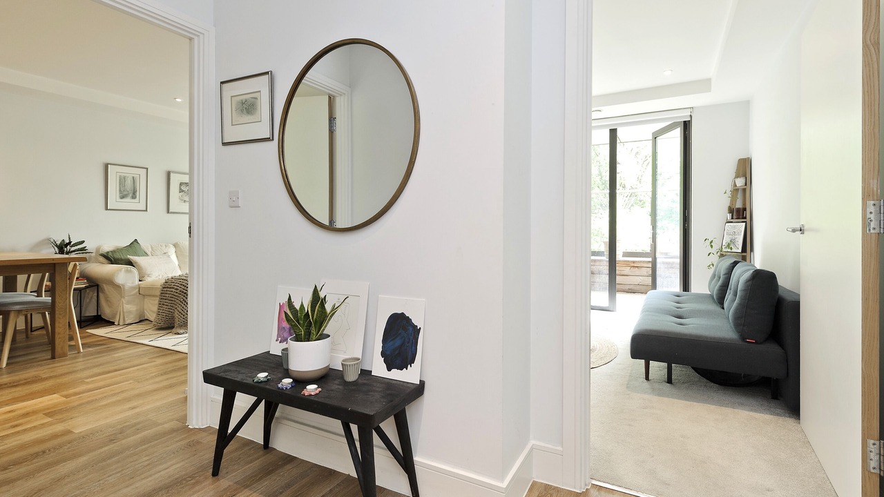 Photo of Others in Earlsfield