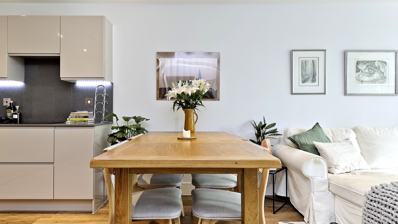 Photo of Others in Earlsfield