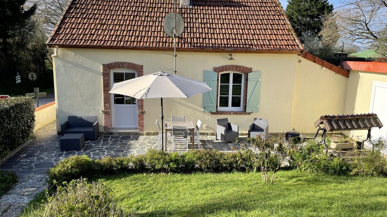 Photo of Outdoor in Neuville-en-Beaumont