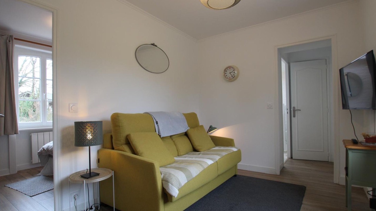 Photo of Livingroom in Neuville-en-Beaumont