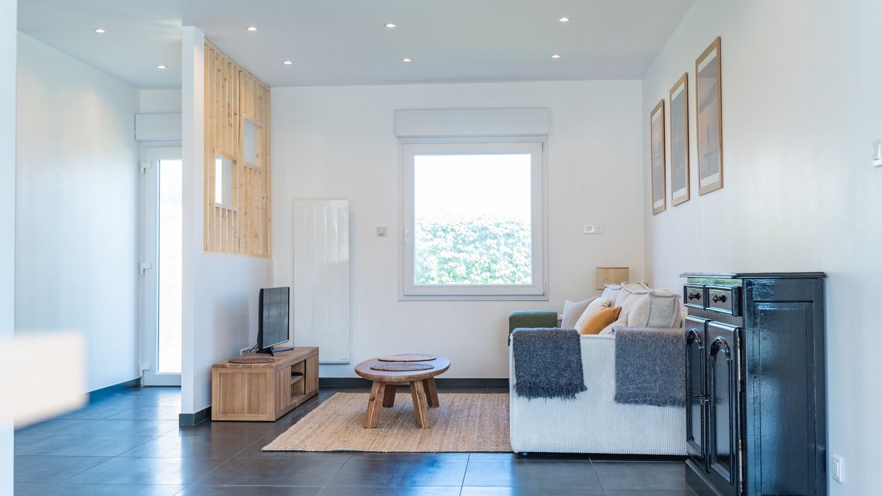 Photo of Livingroom in Urville-Nacqueville