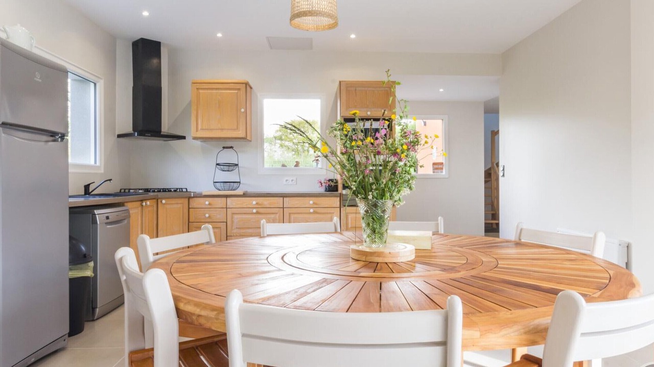 Photo of Others in Vesly