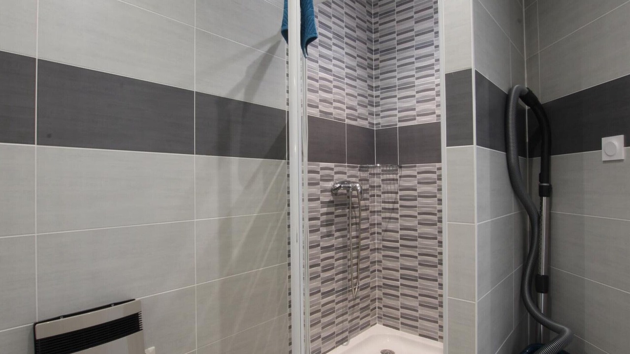 Photo of Bathroom in Vesly