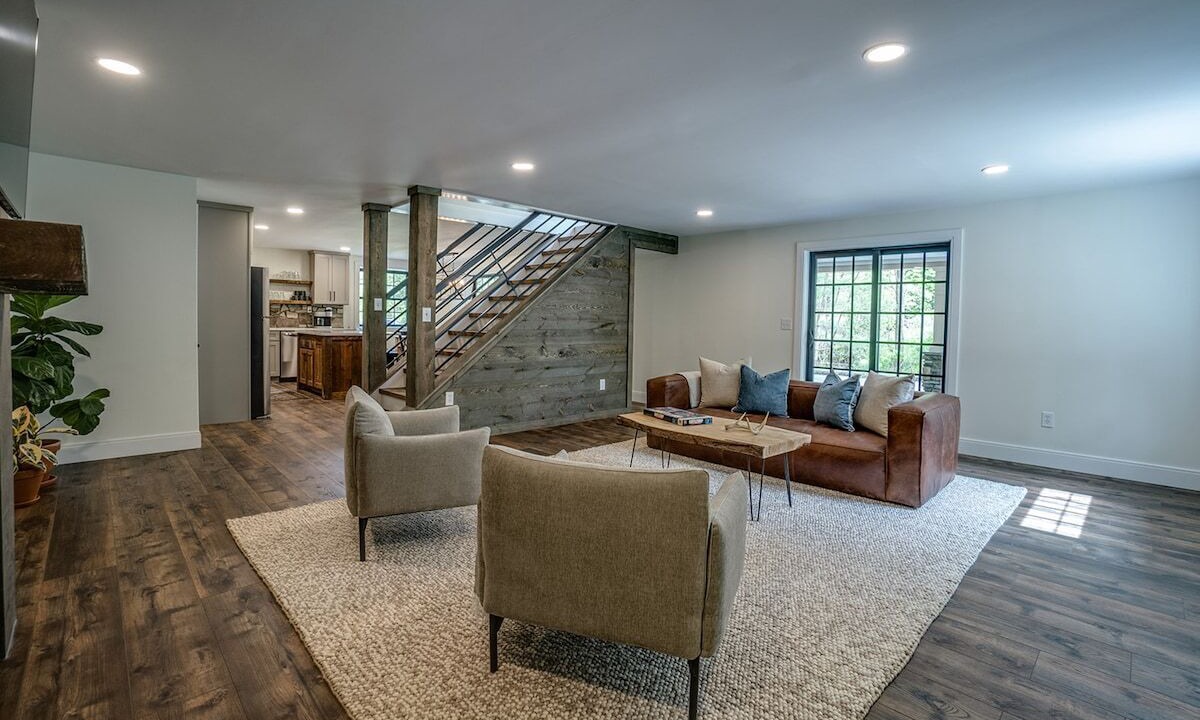 Photo of Livingroom in Town of Milo