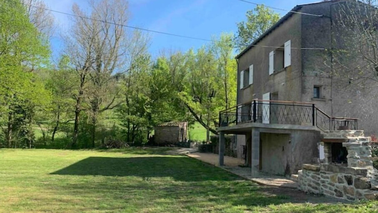 Photo of Outdoor in Labeil