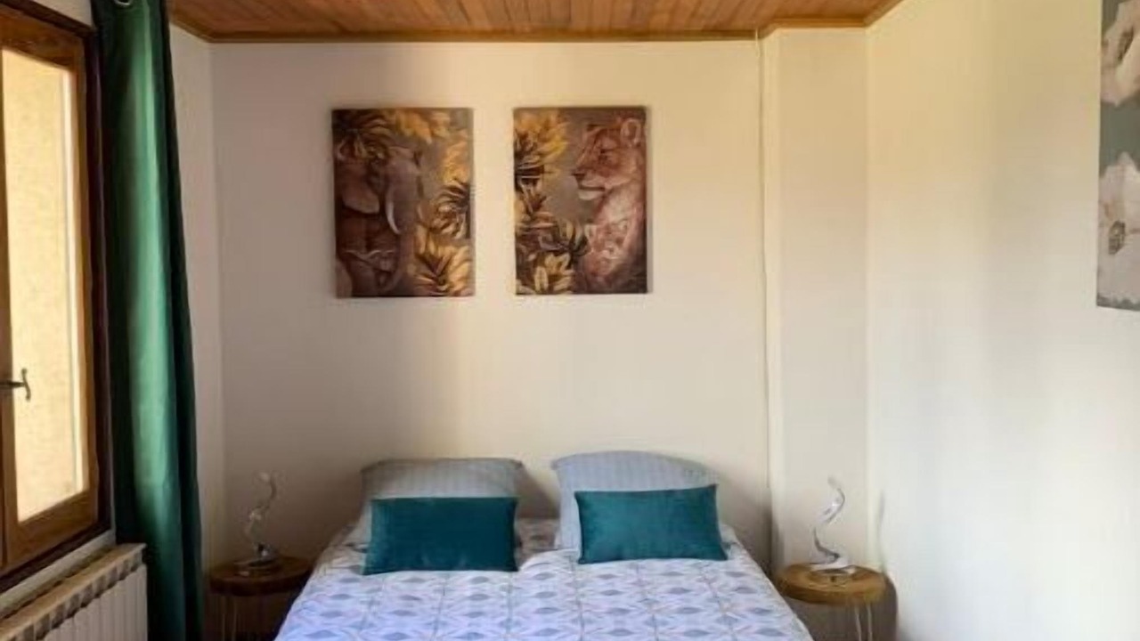 Photo of Bedroom in Labeil