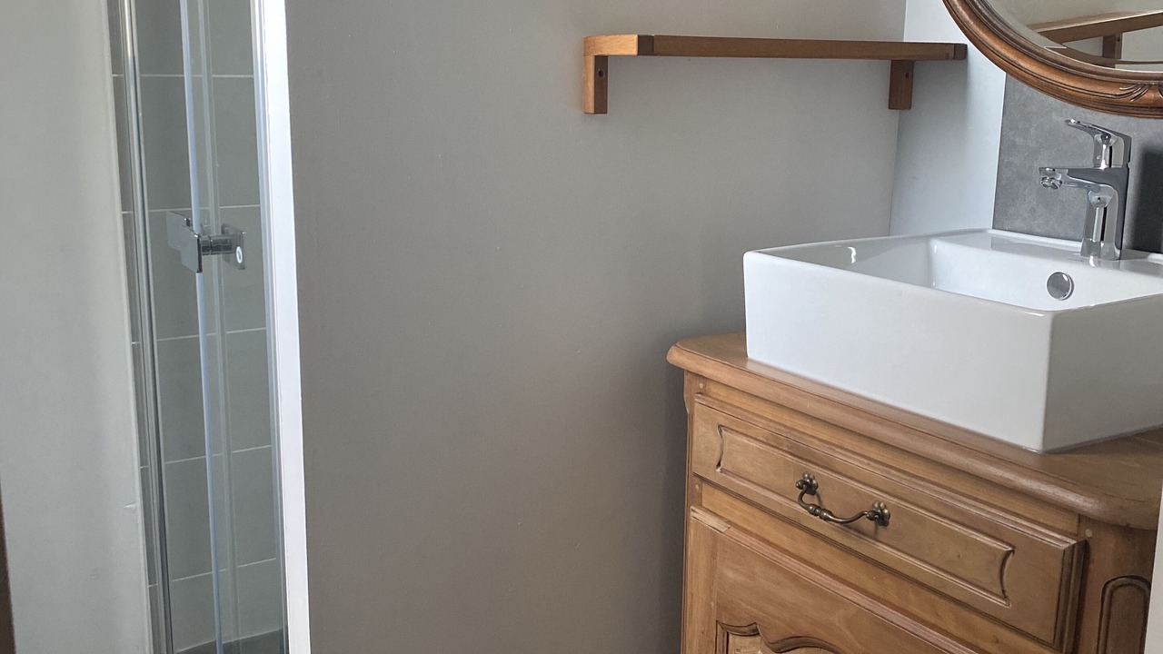 Photo of Bathroom in Dol-de-Bretagne