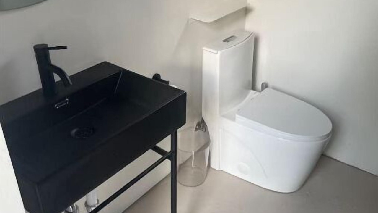 Photo of Bathroom in Croissant Park