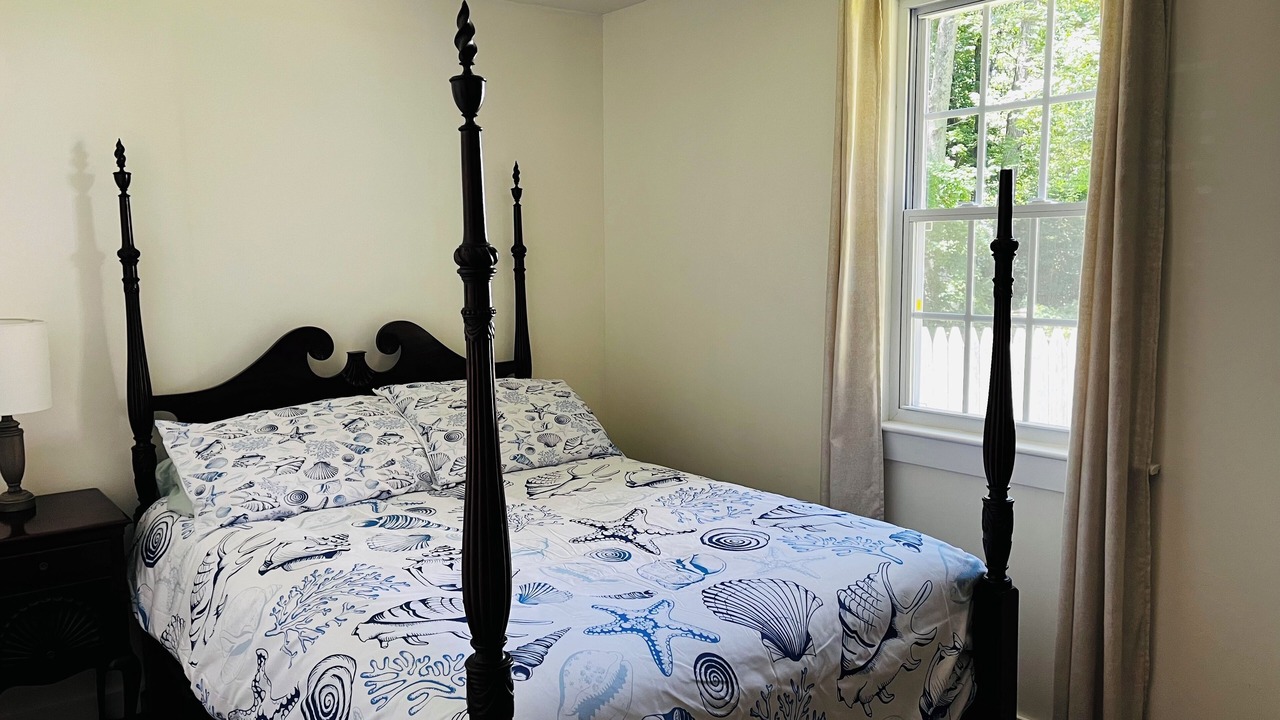 Photo of Bedroom in Niantic