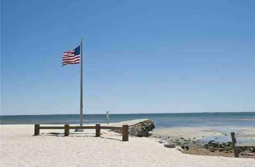 Photo of Others in Niantic