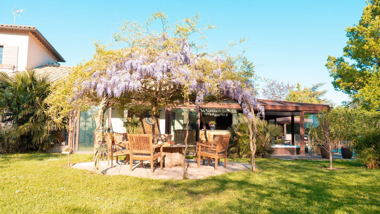 Photo of Outdoor in Dommartin