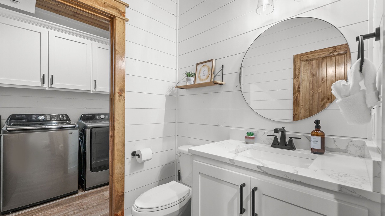 Photo of Bathroom in Broken Bow