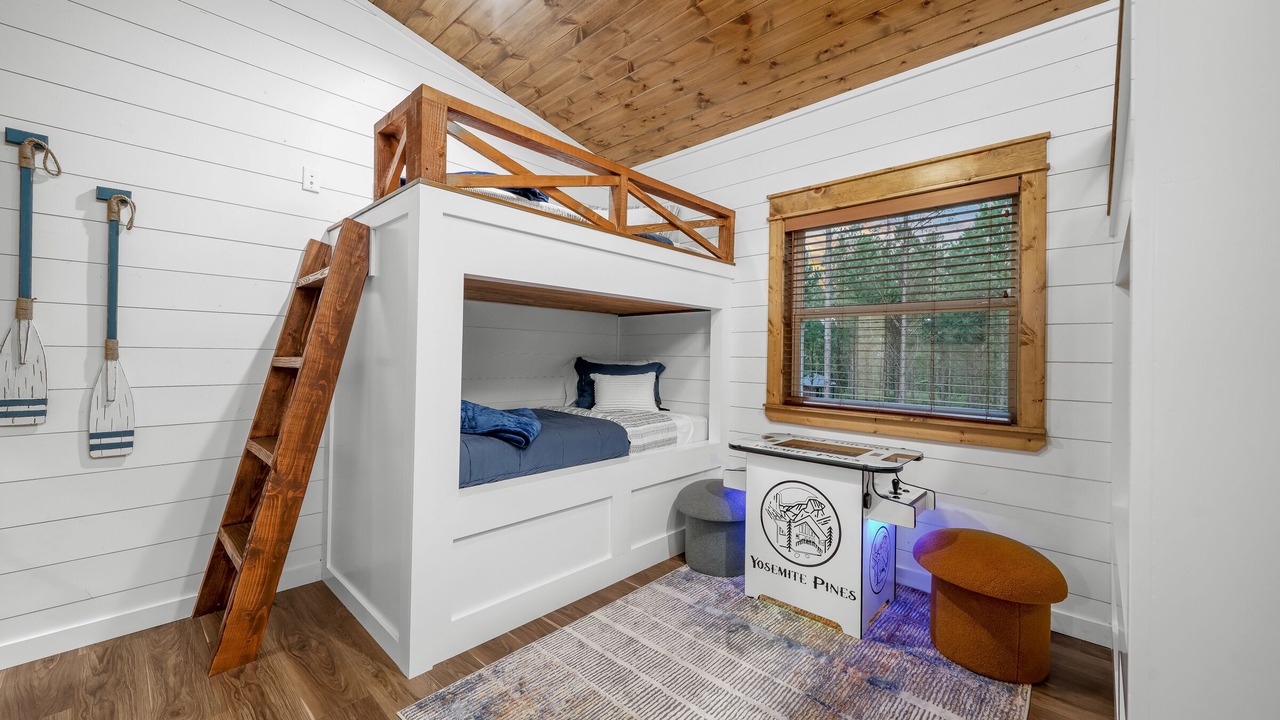 Photo of Bedroom in Broken Bow