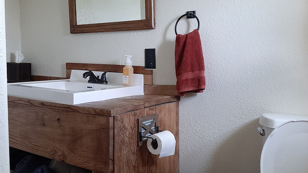 Photo of Bathroom in Lewellen