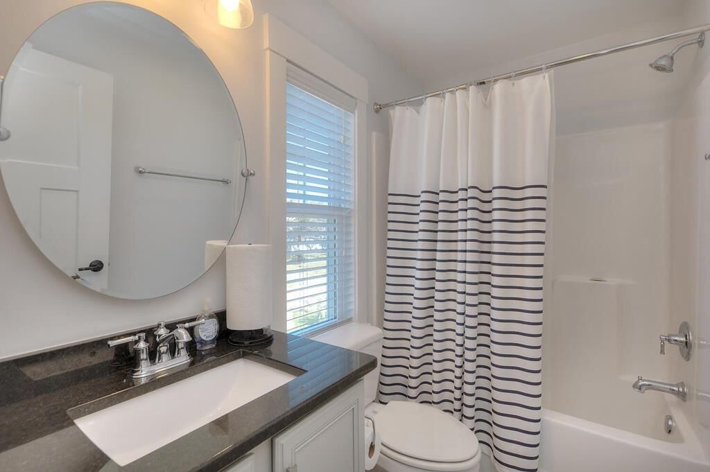 Photo of Bathroom in Yaupon Beach