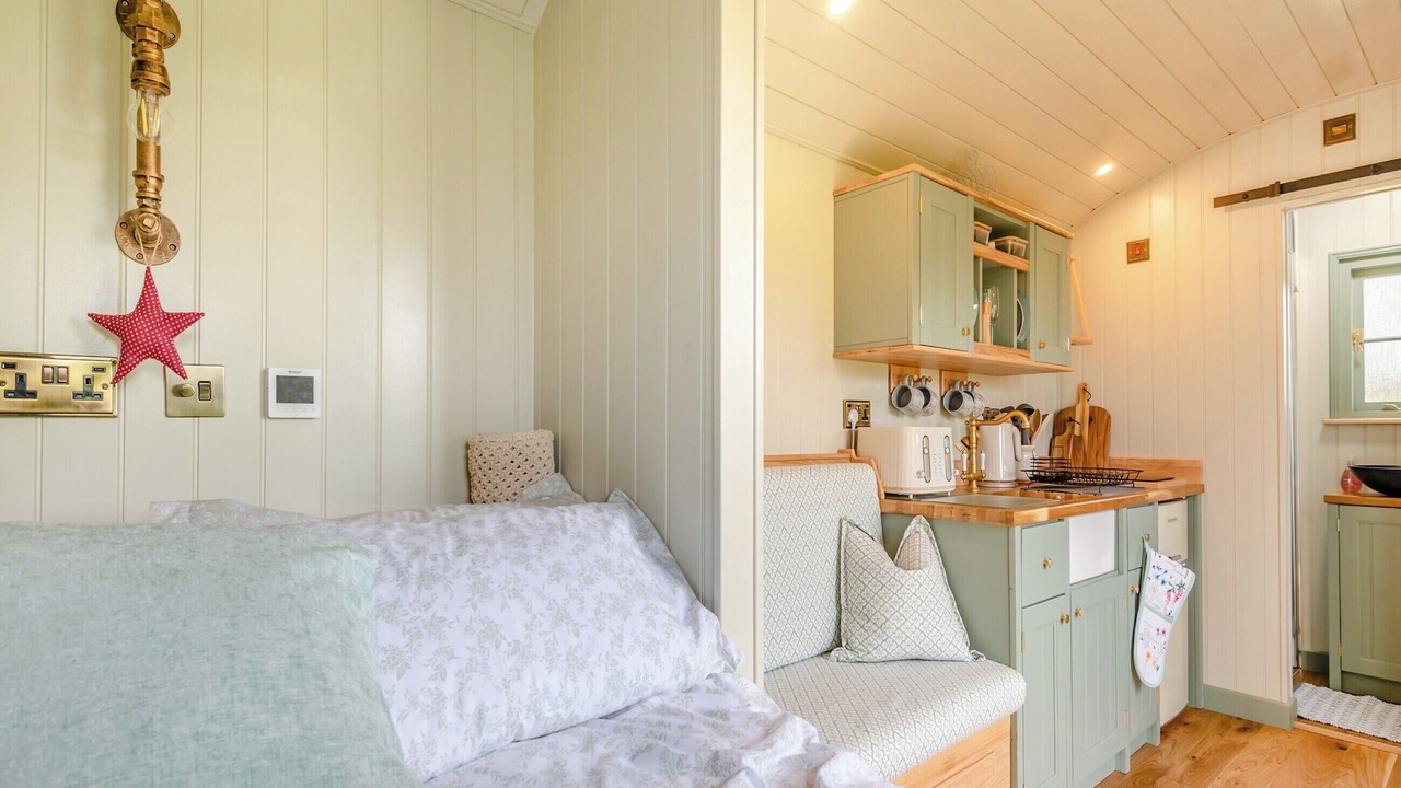 Photo of Others in Hemingby