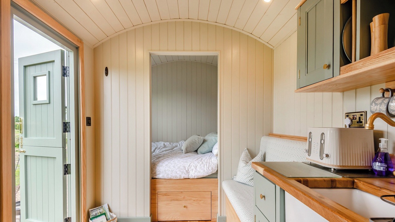 Photo of Others in Hemingby