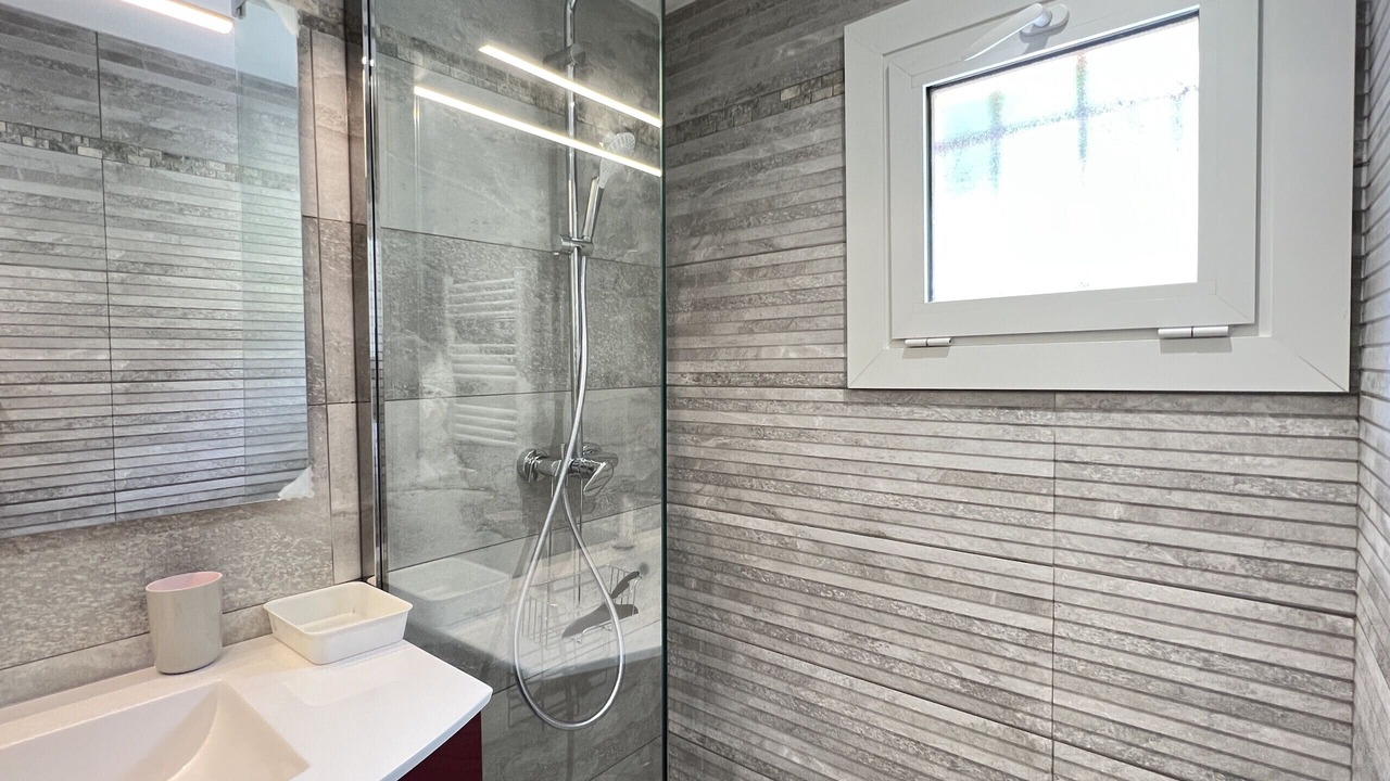 Photo of Bathroom in Cauterets