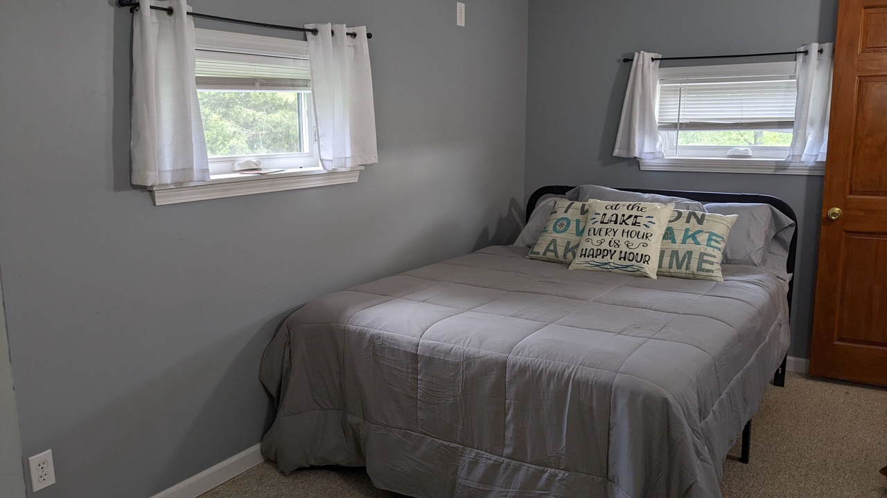Photo of Bedroom in Valois