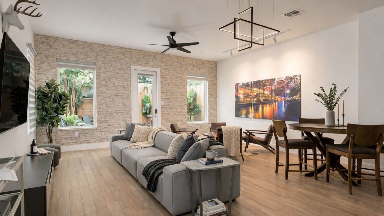 Photo of Livingroom in Denver Heights