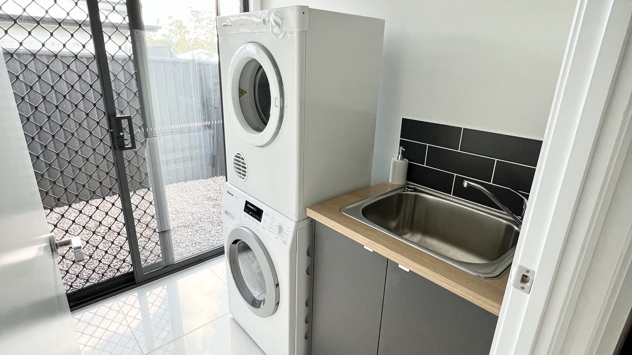 Photo of Others in Landsborough