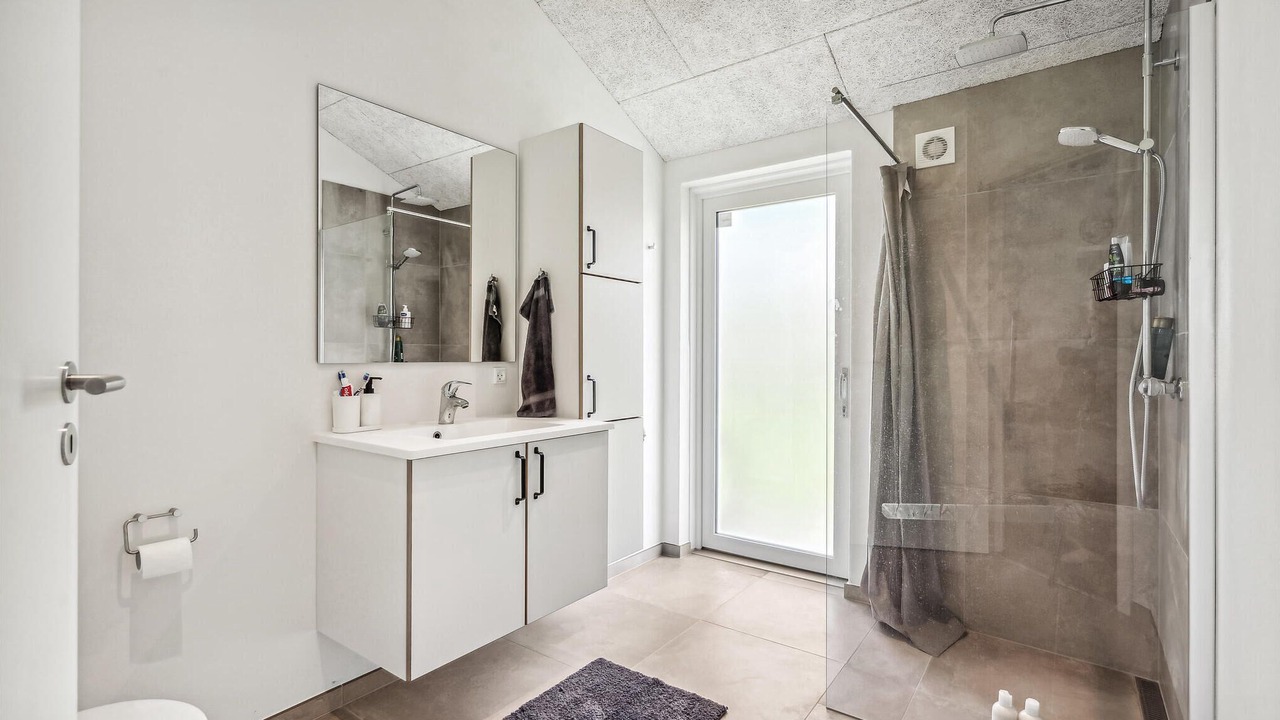 Photo of Bathroom in Skaven Strand