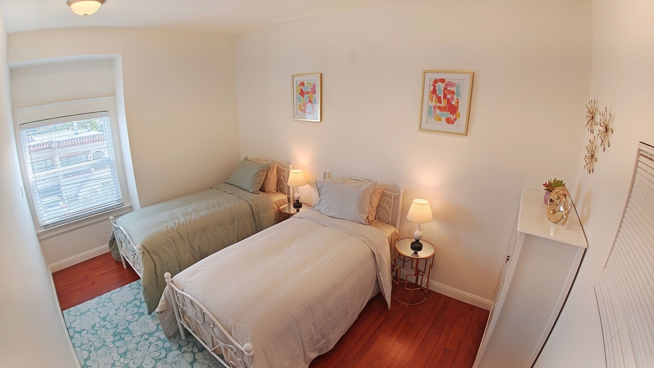 Photo of Bedroom in Daly City