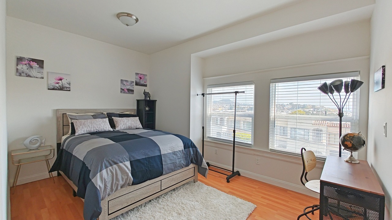 Photo of Bedroom in Daly City