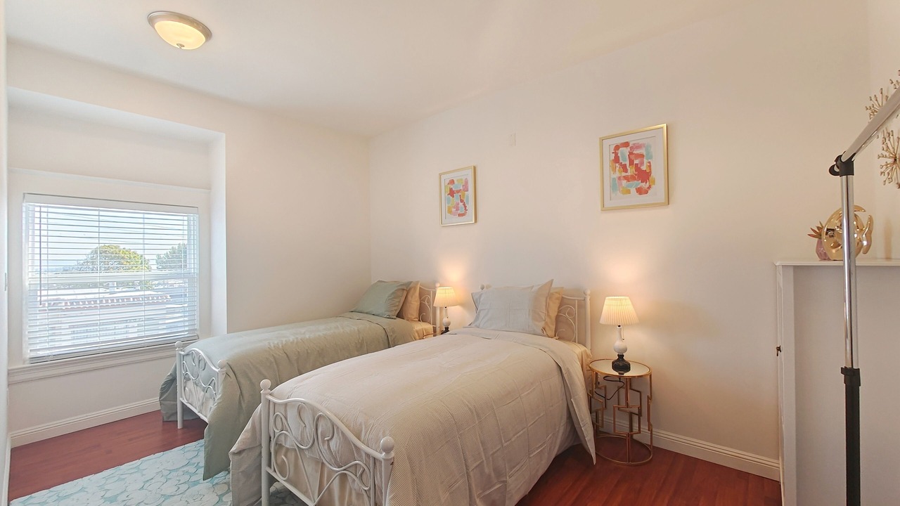 Photo of Bedroom in Daly City