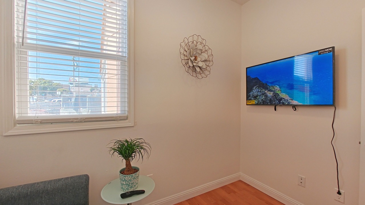 Photo of Livingroom in Daly City