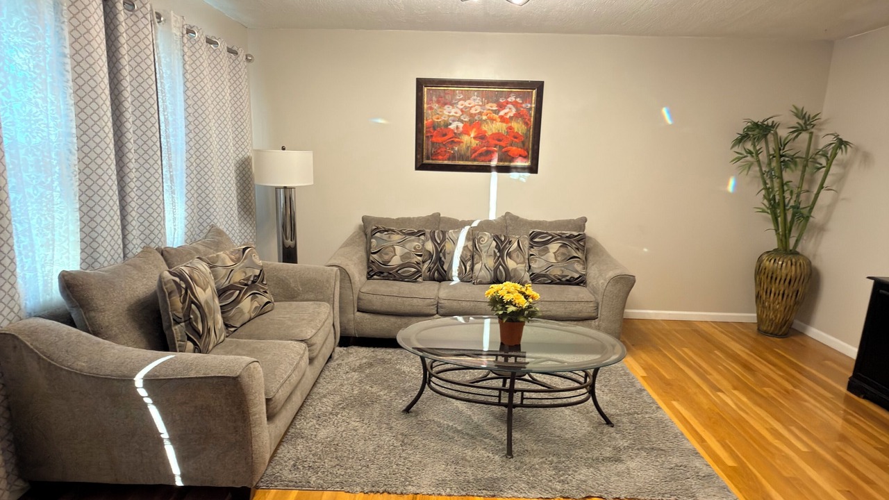 Photo of Livingroom in Mehlville