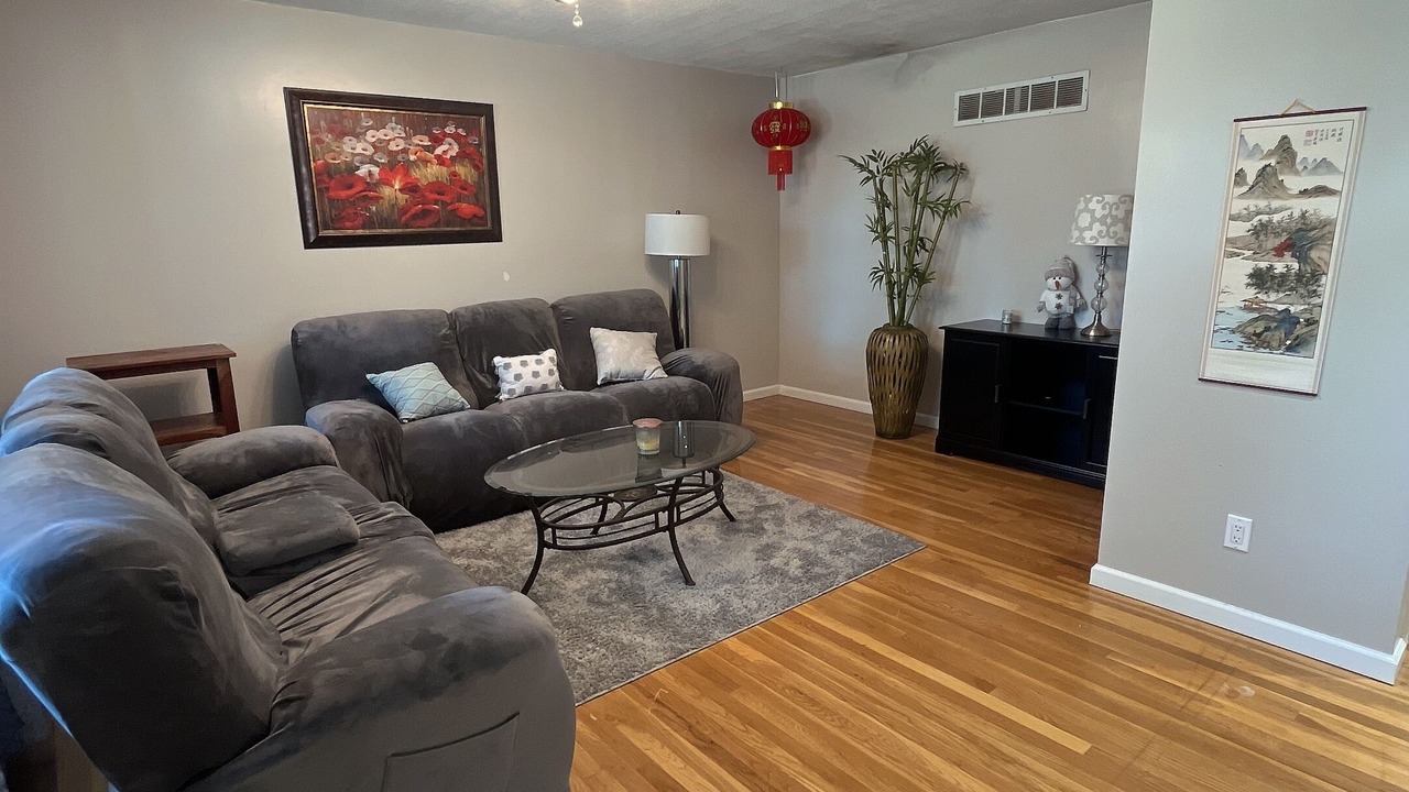 Photo of Livingroom in Mehlville