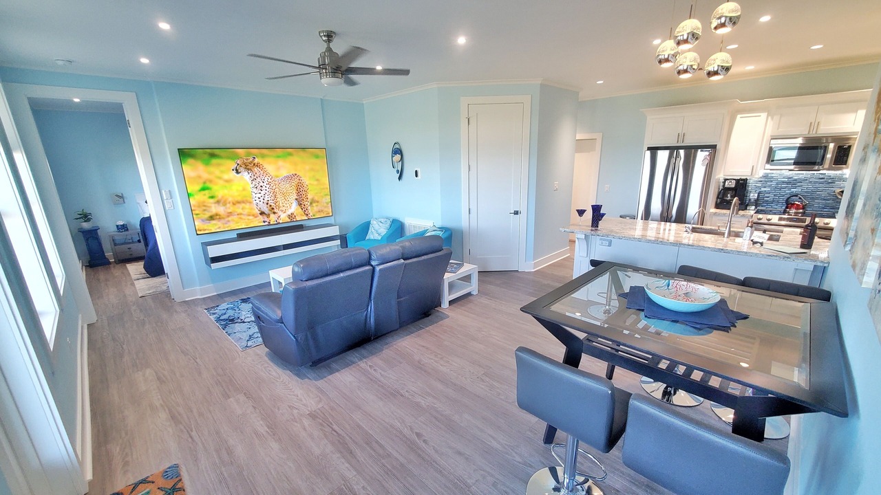 Photo of Bedroom in Crystal Beach