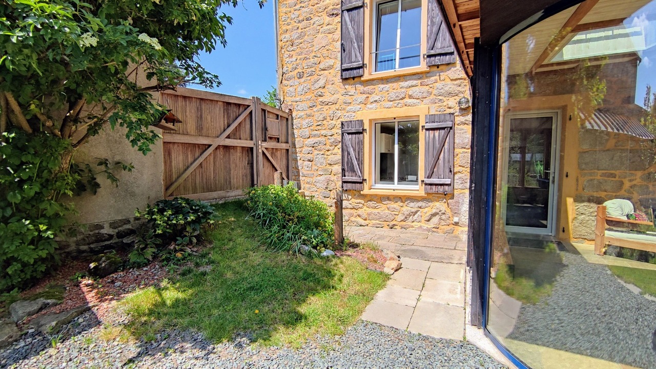 Photo of Outdoor in Ploneour-Lanvern