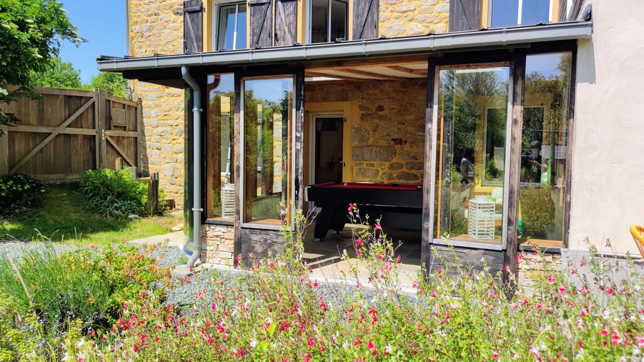 Photo of Patio Balcony in Ploneour-Lanvern
