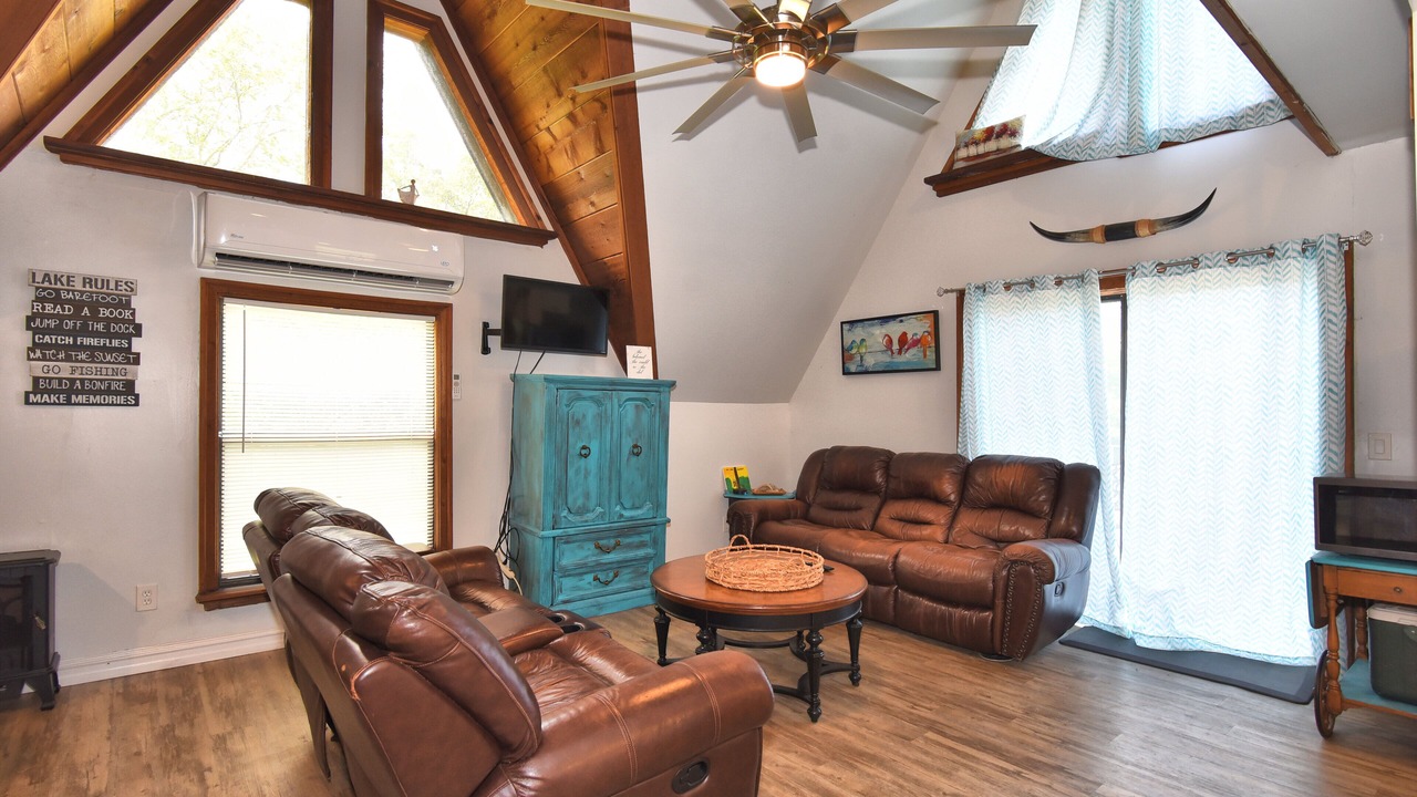 Photo of Livingroom in Claremore